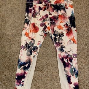 Athleta Running Capri Pants with mesh panels